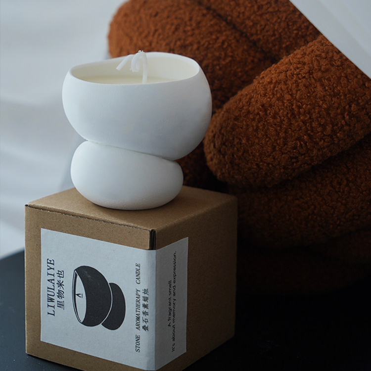 Stacked Stone Creative Indoor Scented Candles Creative stone-shaped design with natural aesthetic appeal
Lemon ginger fragrance providing soothing and calming effects